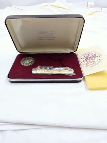Snap 60th anniversary - on, knife